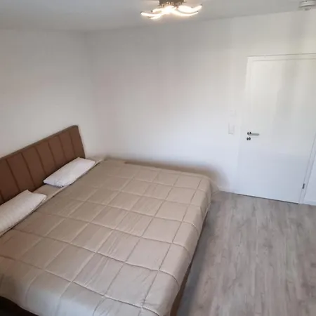 Modern Ausgestattete Neubauwohnung