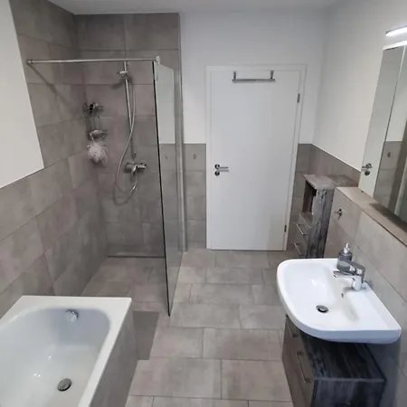 Modern Ausgestattete Neubauwohnung * Lottstetten