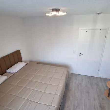 Modern Ausgestattete Neubauwohnung *